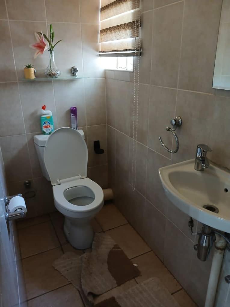 The Haven Guesthouse Ezulwini Lobamba Buitenkant foto